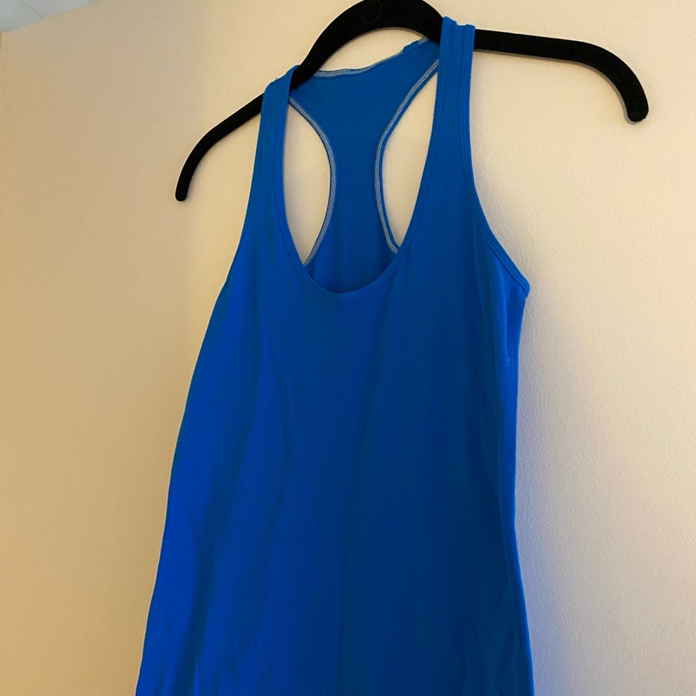 Lululemon tank
